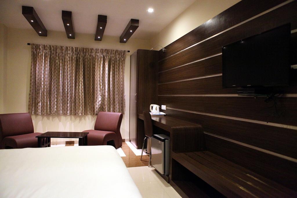 Sbs Grand Hotel Coimbatore Værelse billede