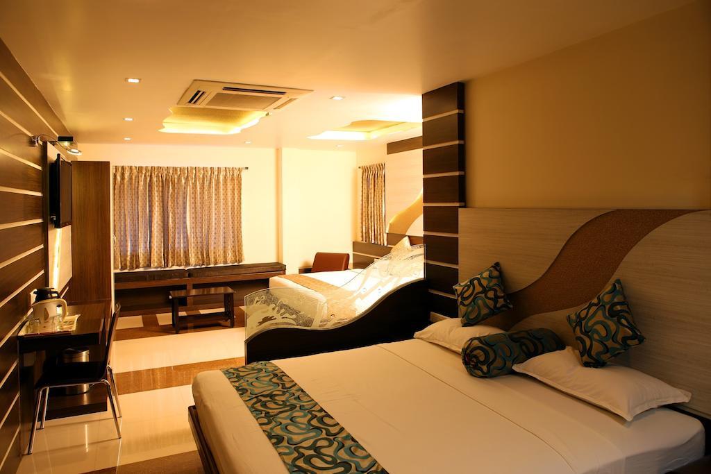 Sbs Grand Hotel Coimbatore Værelse billede
